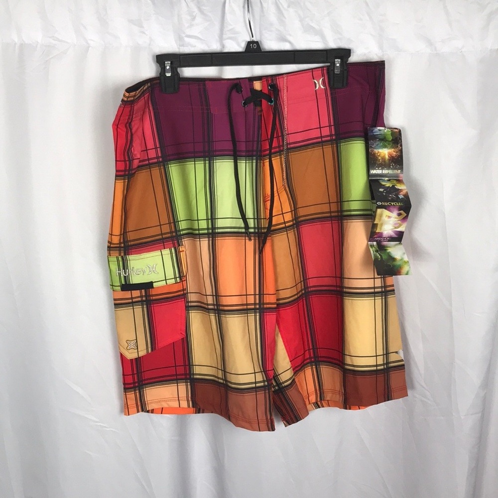 Hurley phantom board shorts NWT plaid